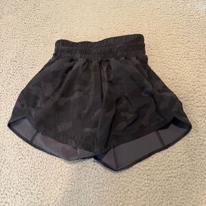 LULULEMON Track that Short 5" Heritage 365 Camo Deep Coal Multi Running Short 2